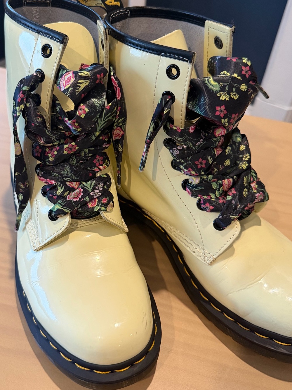 Dr. Martens 1460 Pascal Cream Patent Leather Boots Floral Ribbon Laces US 8